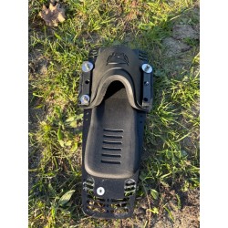 Bride arrière enfant sur plaque D3